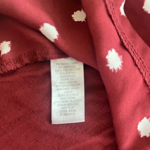 LOFT Dark Burgundy Sleeveless Polka Dot Pattern Blouse Women’s Size Small - Picture 9 of 12